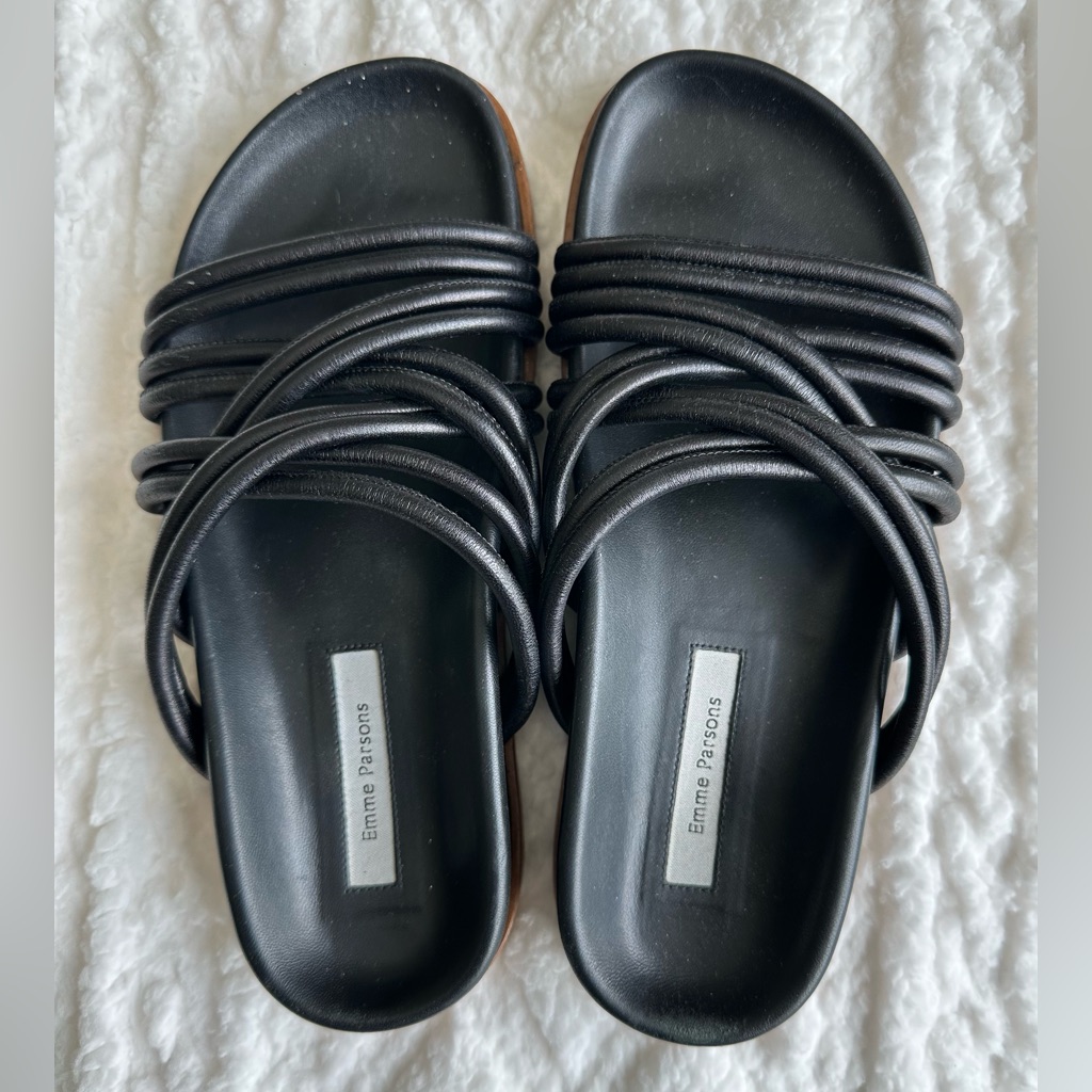 Emme Parsons | Evvie Strappy Flat Slide Sandals